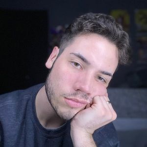 Meet your Posher, Levi